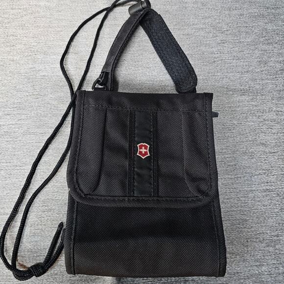 Victorinox Travel Wallet Carry Deluxe Pouch/Organizer Swiss Black - Picture 1 of 3